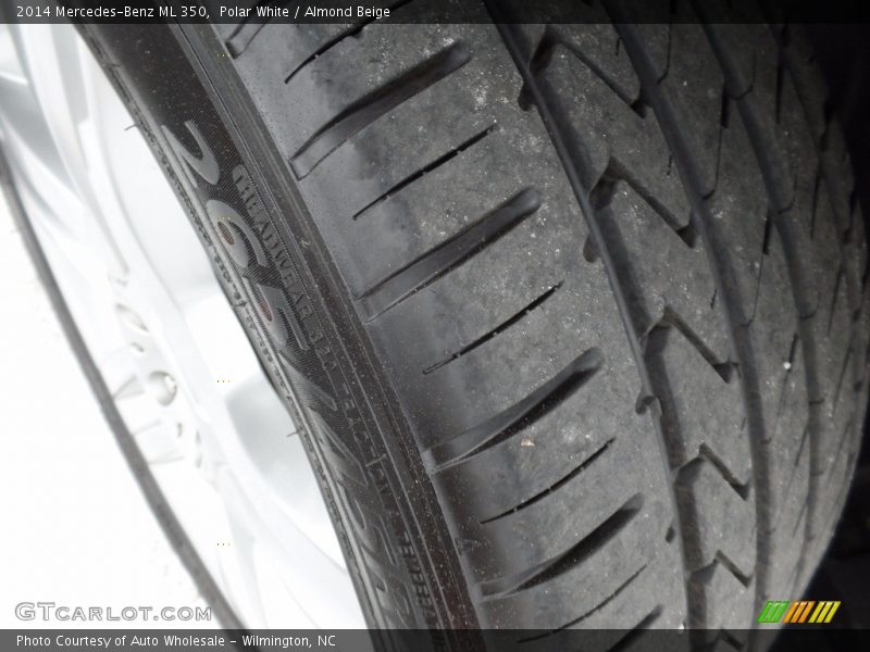 Polar White / Almond Beige 2014 Mercedes-Benz ML 350