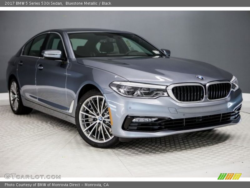 Front 3/4 View of 2017 5 Series 530i Sedan