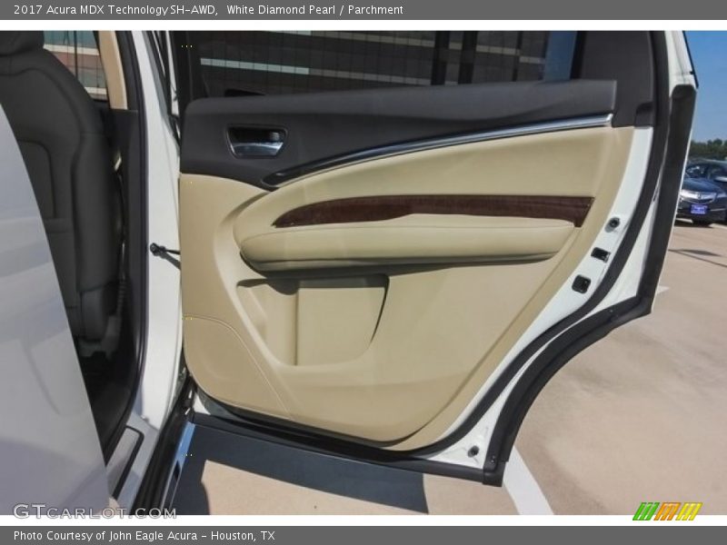 White Diamond Pearl / Parchment 2017 Acura MDX Technology SH-AWD