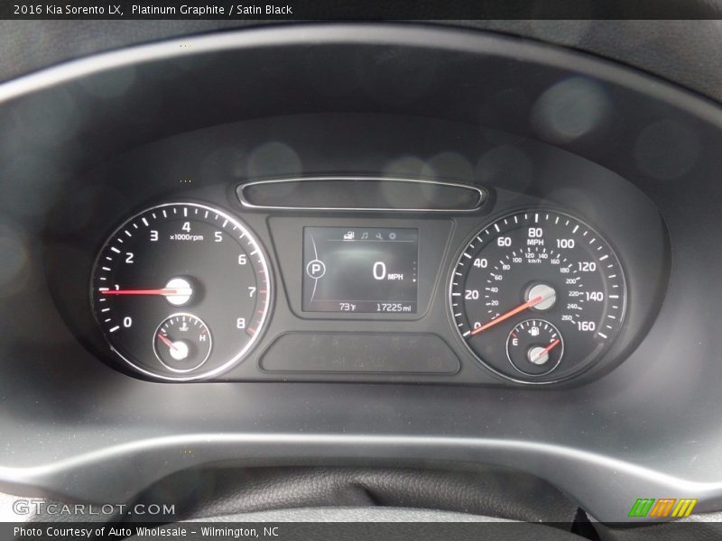 Platinum Graphite / Satin Black 2016 Kia Sorento LX