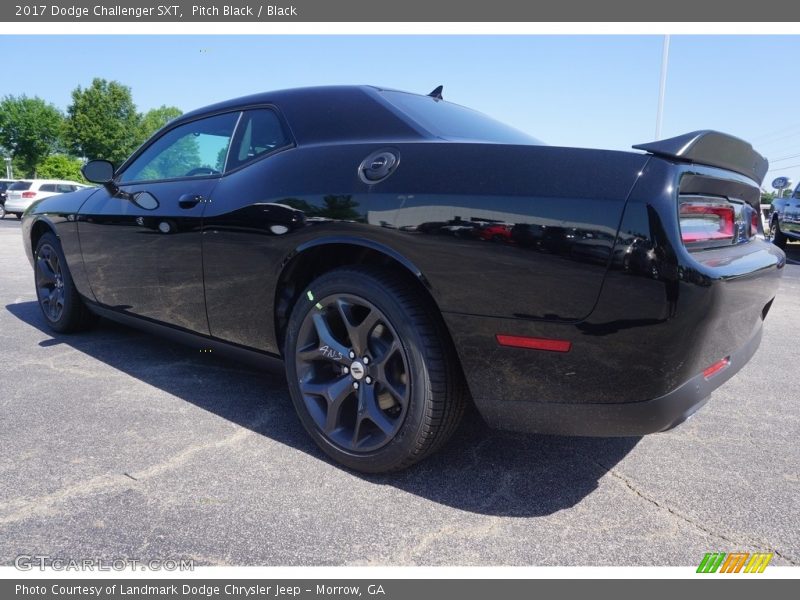 Pitch Black / Black 2017 Dodge Challenger SXT