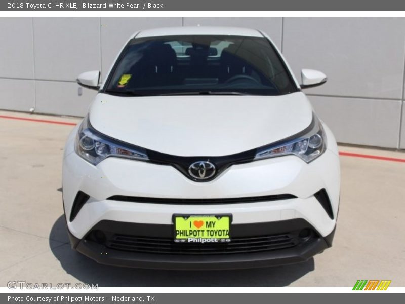 Blizzard White Pearl / Black 2018 Toyota C-HR XLE
