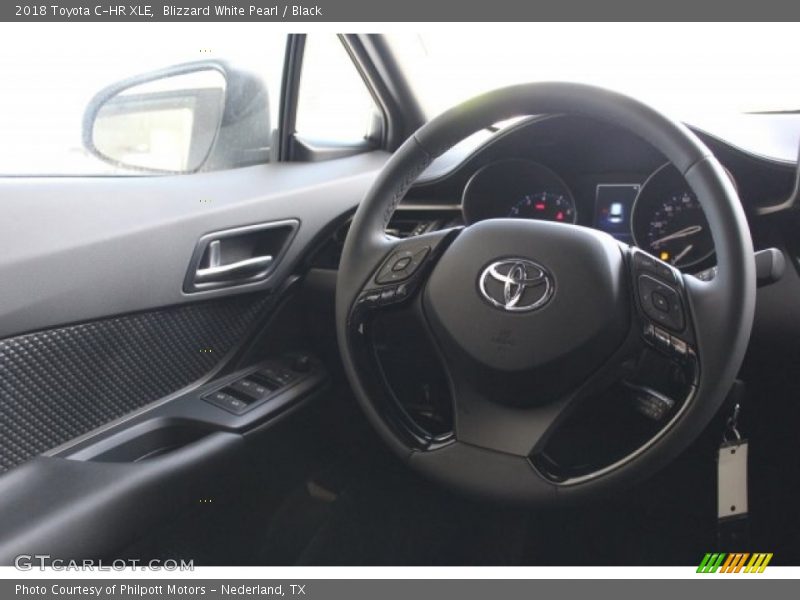 Blizzard White Pearl / Black 2018 Toyota C-HR XLE