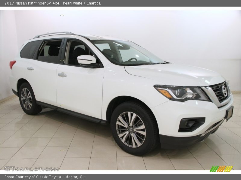 Pearl White / Charcoal 2017 Nissan Pathfinder SV 4x4