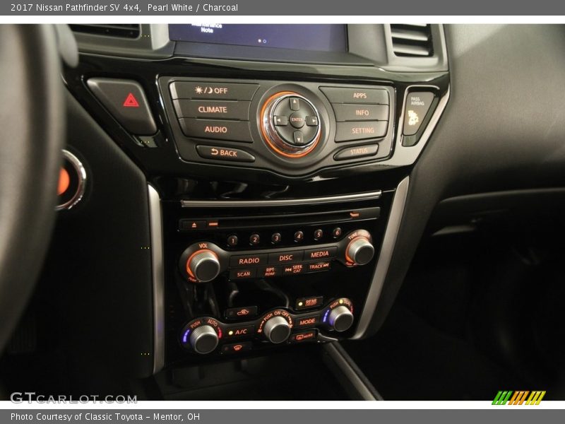 Pearl White / Charcoal 2017 Nissan Pathfinder SV 4x4