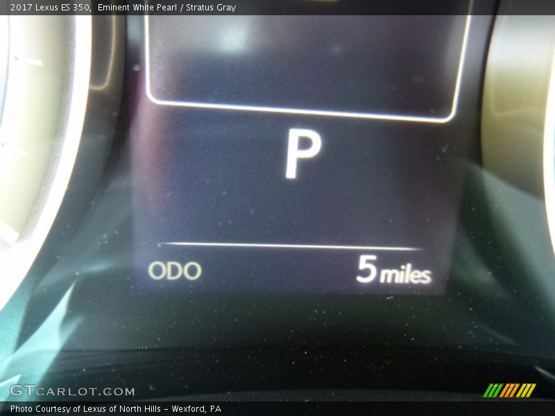 Eminent White Pearl / Stratus Gray 2017 Lexus ES 350