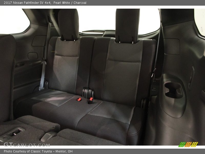 Pearl White / Charcoal 2017 Nissan Pathfinder SV 4x4
