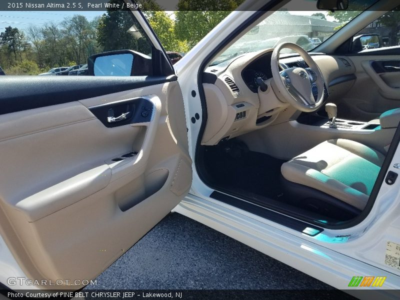 Pearl White / Beige 2015 Nissan Altima 2.5 S