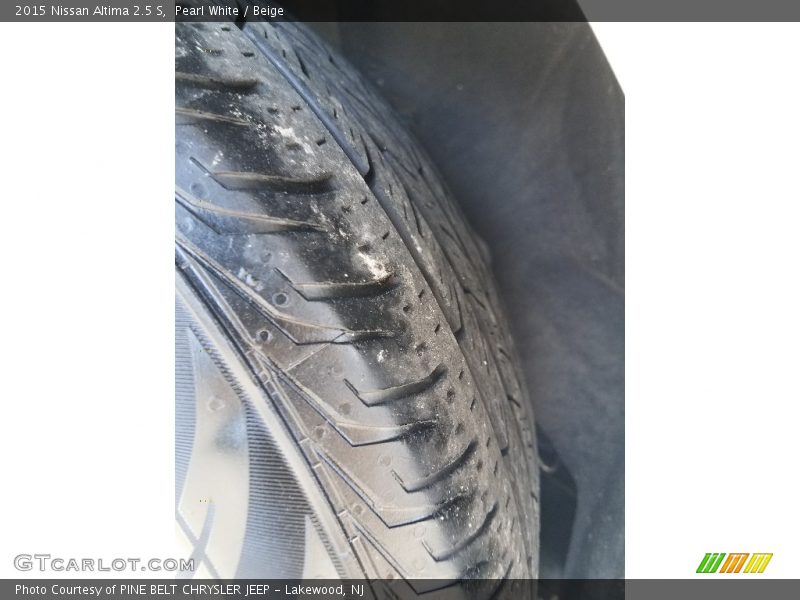 Pearl White / Beige 2015 Nissan Altima 2.5 S