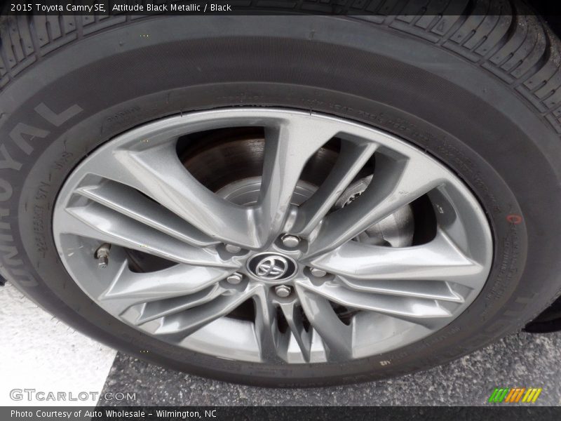 Attitude Black Metallic / Black 2015 Toyota Camry SE