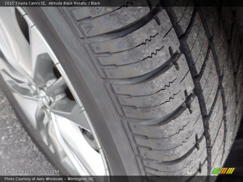 Attitude Black Metallic / Black 2015 Toyota Camry SE