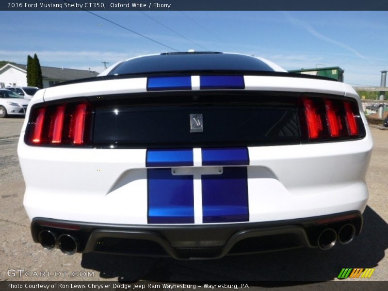 Oxford White / Ebony 2016 Ford Mustang Shelby GT350