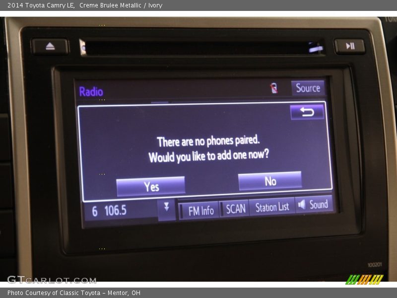 Creme Brulee Metallic / Ivory 2014 Toyota Camry LE