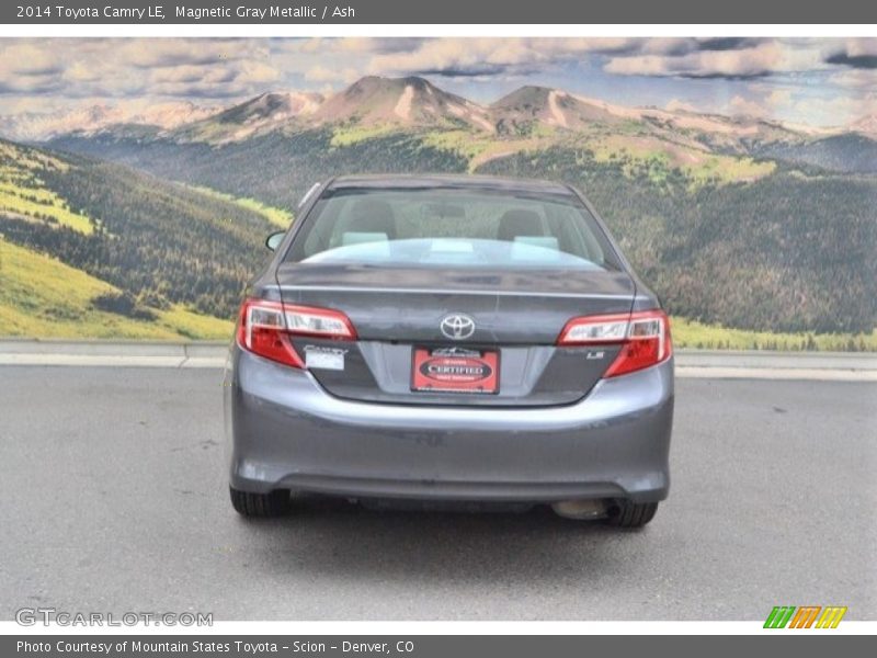 Magnetic Gray Metallic / Ash 2014 Toyota Camry LE