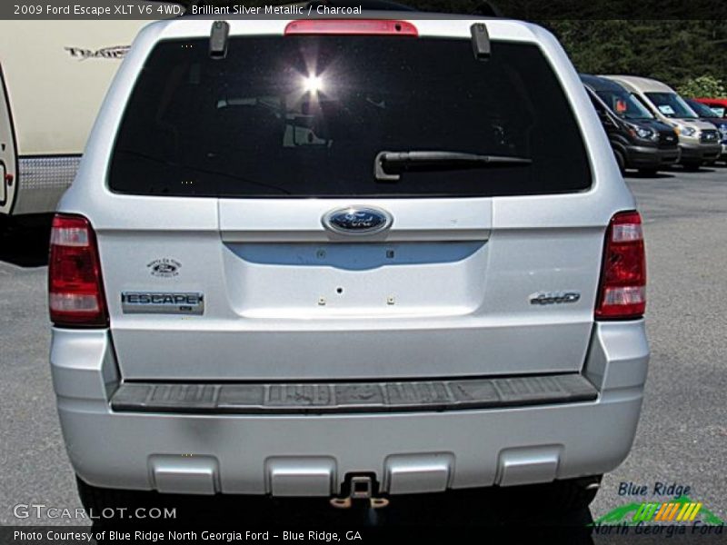 Brilliant Silver Metallic / Charcoal 2009 Ford Escape XLT V6 4WD