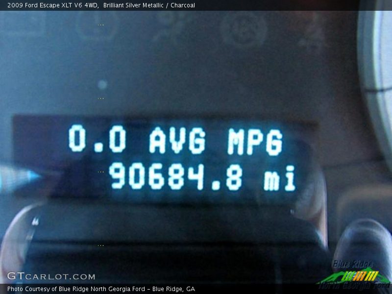 Brilliant Silver Metallic / Charcoal 2009 Ford Escape XLT V6 4WD