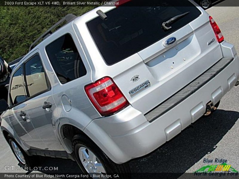 Brilliant Silver Metallic / Charcoal 2009 Ford Escape XLT V6 4WD