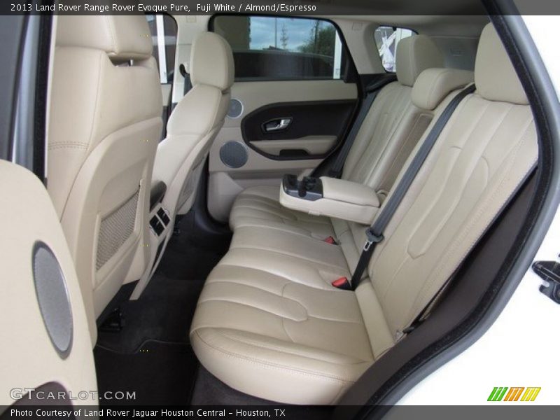 Fuji White / Almond/Espresso 2013 Land Rover Range Rover Evoque Pure