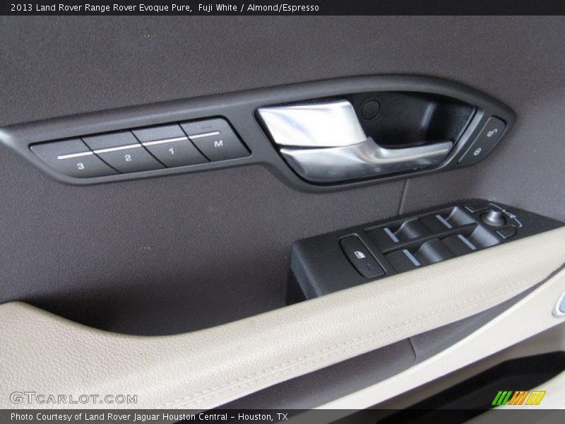 Fuji White / Almond/Espresso 2013 Land Rover Range Rover Evoque Pure