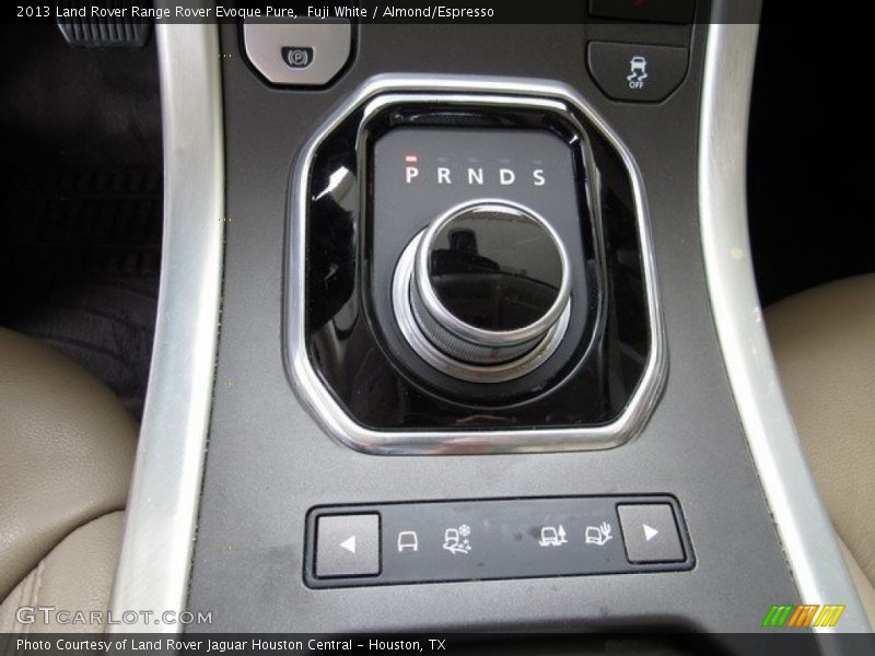 Fuji White / Almond/Espresso 2013 Land Rover Range Rover Evoque Pure