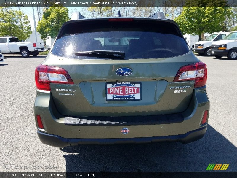 Wilderness Green Metallic / Warm Ivory 2017 Subaru Outback 2.5i Premium