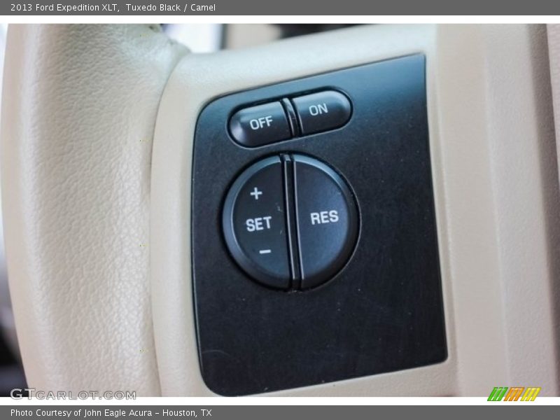 Tuxedo Black / Camel 2013 Ford Expedition XLT