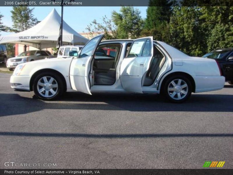 Glacier White / Cashmere 2006 Cadillac DTS