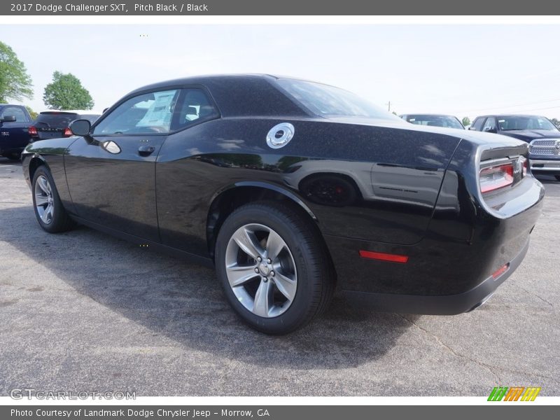 Pitch Black / Black 2017 Dodge Challenger SXT