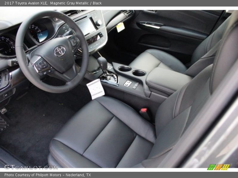 Magnetic Gray Metallic / Black 2017 Toyota Avalon XLE