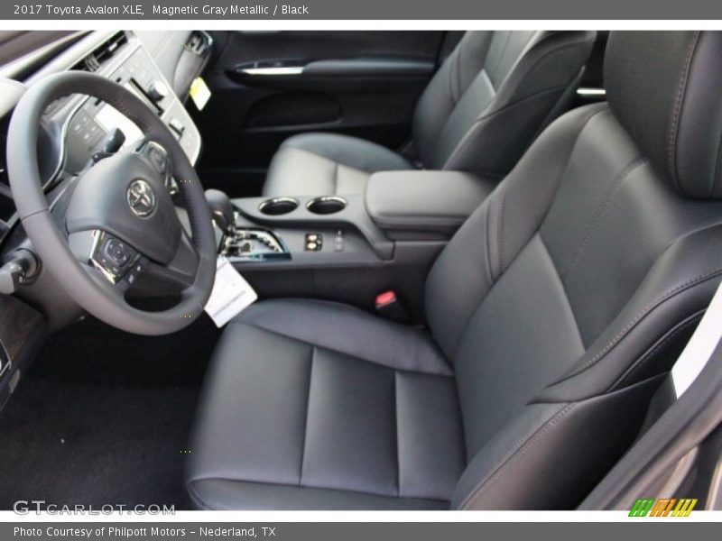 Magnetic Gray Metallic / Black 2017 Toyota Avalon XLE
