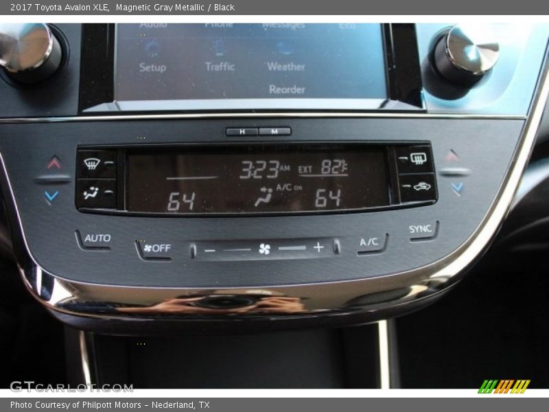 Magnetic Gray Metallic / Black 2017 Toyota Avalon XLE