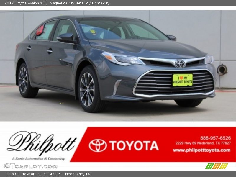 Magnetic Gray Metallic / Light Gray 2017 Toyota Avalon XLE