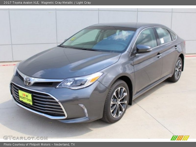 Magnetic Gray Metallic / Light Gray 2017 Toyota Avalon XLE