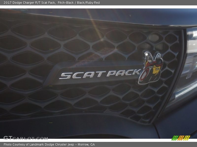 Pitch-Black / Black/Ruby Red 2017 Dodge Charger R/T Scat Pack