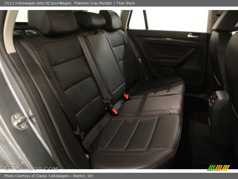 Platinum Gray Metallic / Titan Black 2011 Volkswagen Jetta SE SportWagen