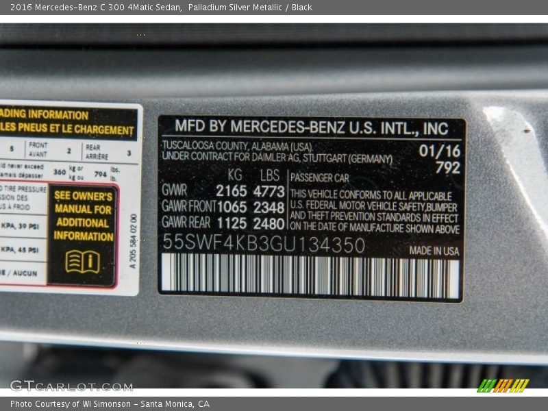 Palladium Silver Metallic / Black 2016 Mercedes-Benz C 300 4Matic Sedan