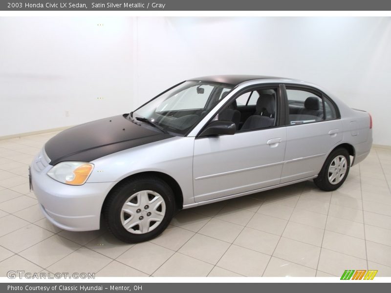 Front 3/4 View of 2003 Civic LX Sedan