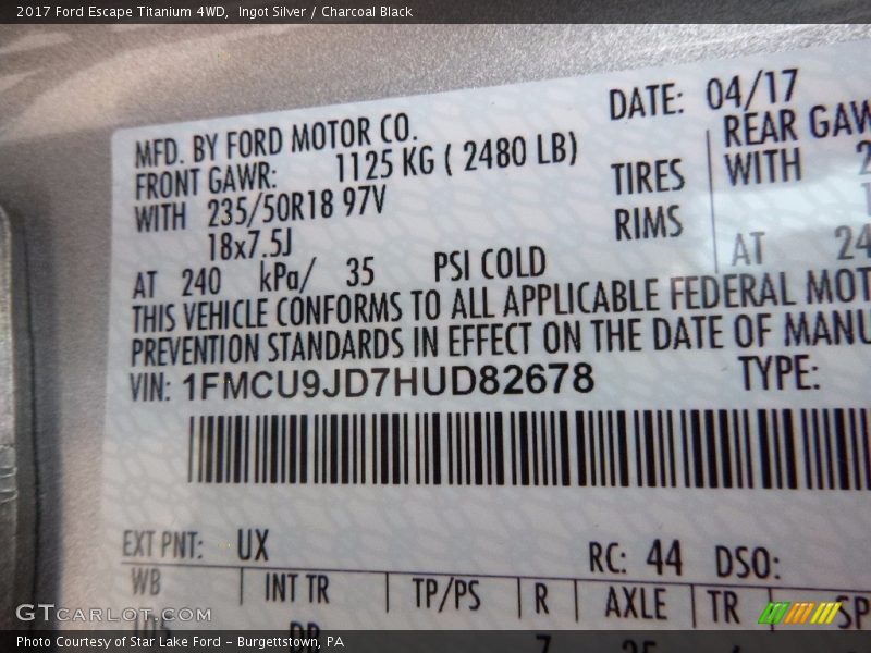 Ingot Silver / Charcoal Black 2017 Ford Escape Titanium 4WD