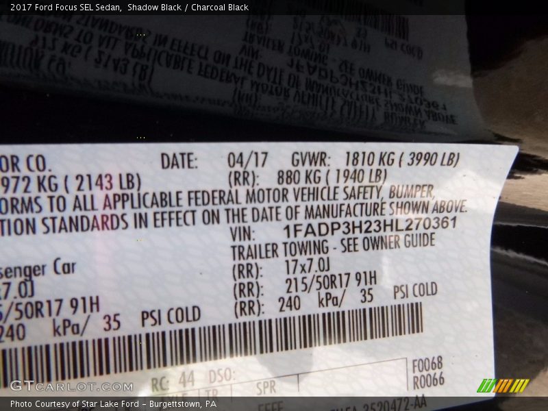 Shadow Black / Charcoal Black 2017 Ford Focus SEL Sedan