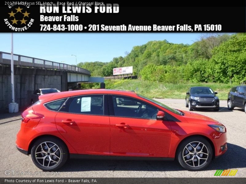 Race Red / Charcoal Black 2017 Ford Focus SEL Hatch