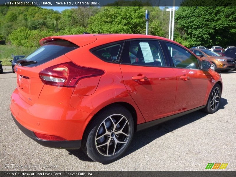 Race Red / Charcoal Black 2017 Ford Focus SEL Hatch
