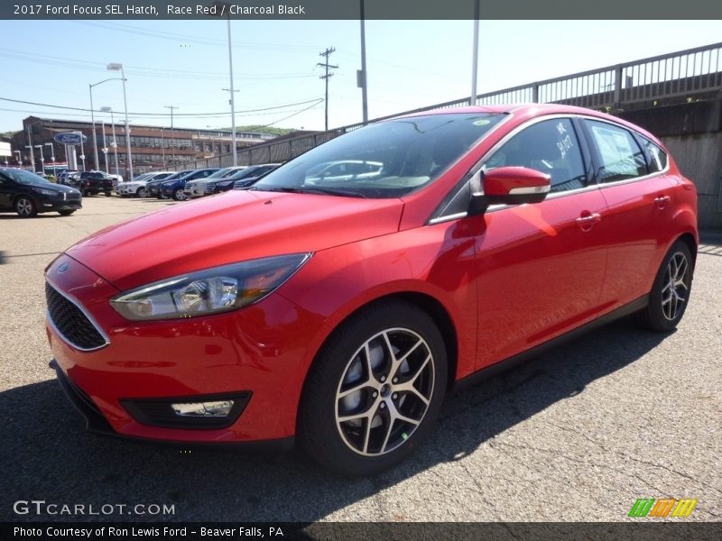 Race Red / Charcoal Black 2017 Ford Focus SEL Hatch