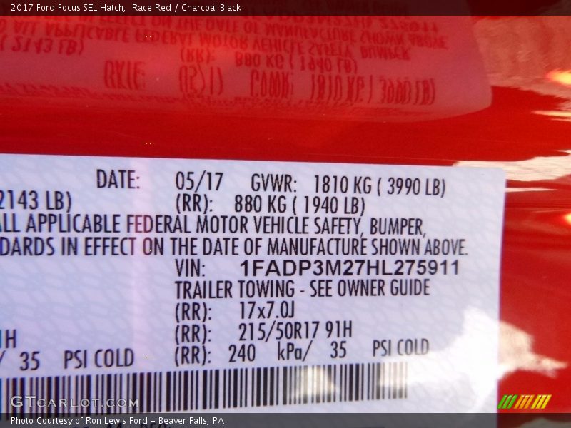 Race Red / Charcoal Black 2017 Ford Focus SEL Hatch