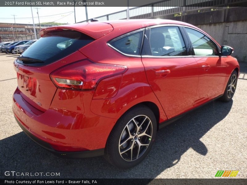 Race Red / Charcoal Black 2017 Ford Focus SEL Hatch