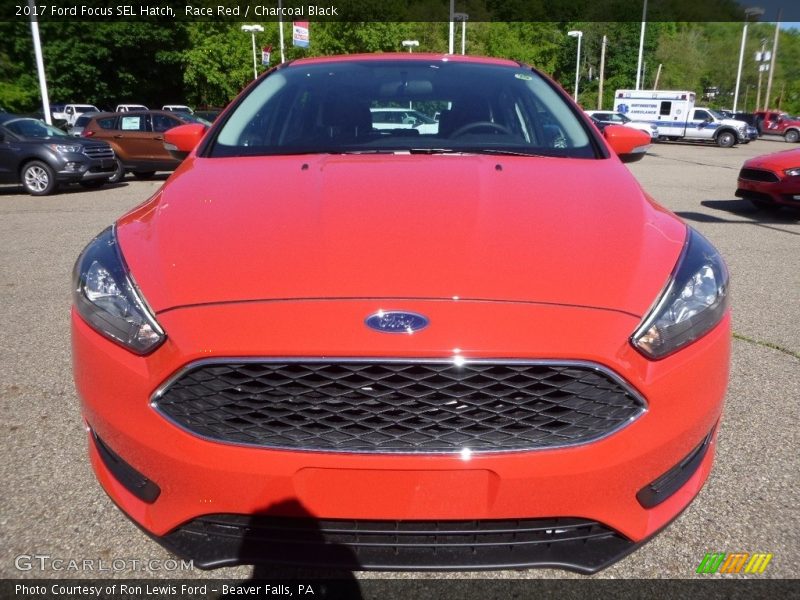 Race Red / Charcoal Black 2017 Ford Focus SEL Hatch