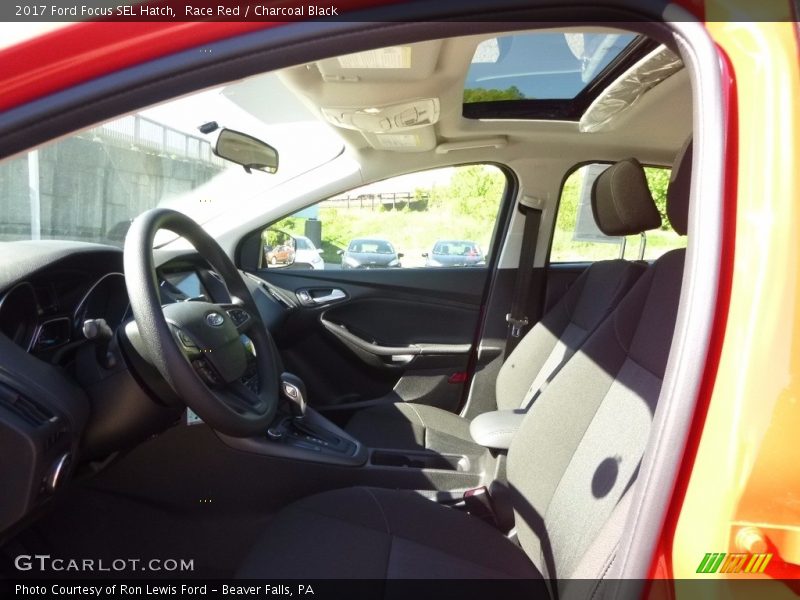 Race Red / Charcoal Black 2017 Ford Focus SEL Hatch