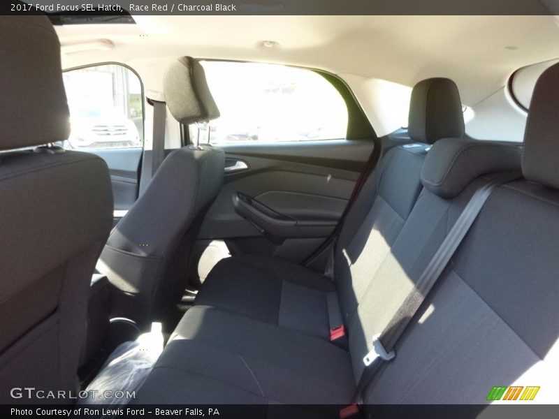 Race Red / Charcoal Black 2017 Ford Focus SEL Hatch