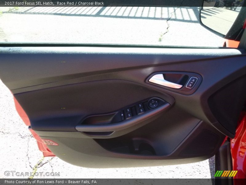 Race Red / Charcoal Black 2017 Ford Focus SEL Hatch