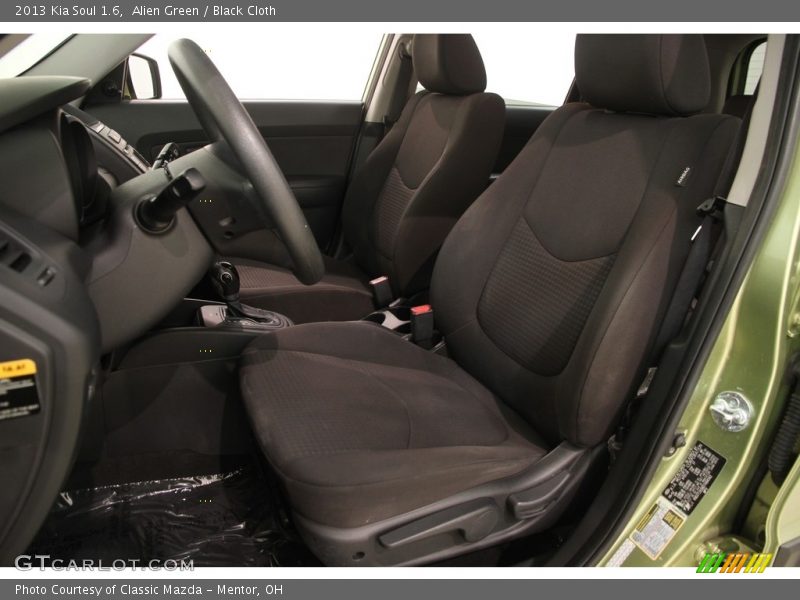 Alien Green / Black Cloth 2013 Kia Soul 1.6