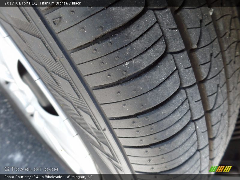 Titanium Bronze / Black 2017 Kia Forte LX